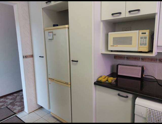 2 BEDROOM APARTMENT FOR SALE IN UVONGO